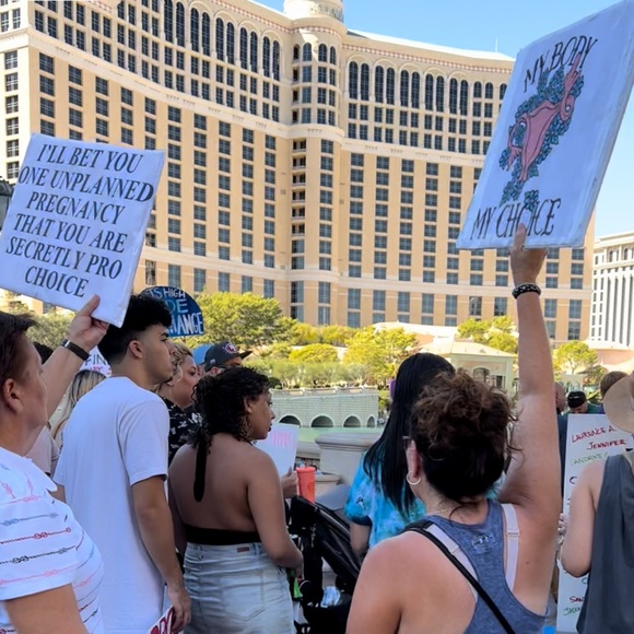 Las Vegas Aritzia - Picture 4 of 13